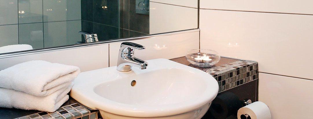 Maldron & Leisure Centre Hotel 3*