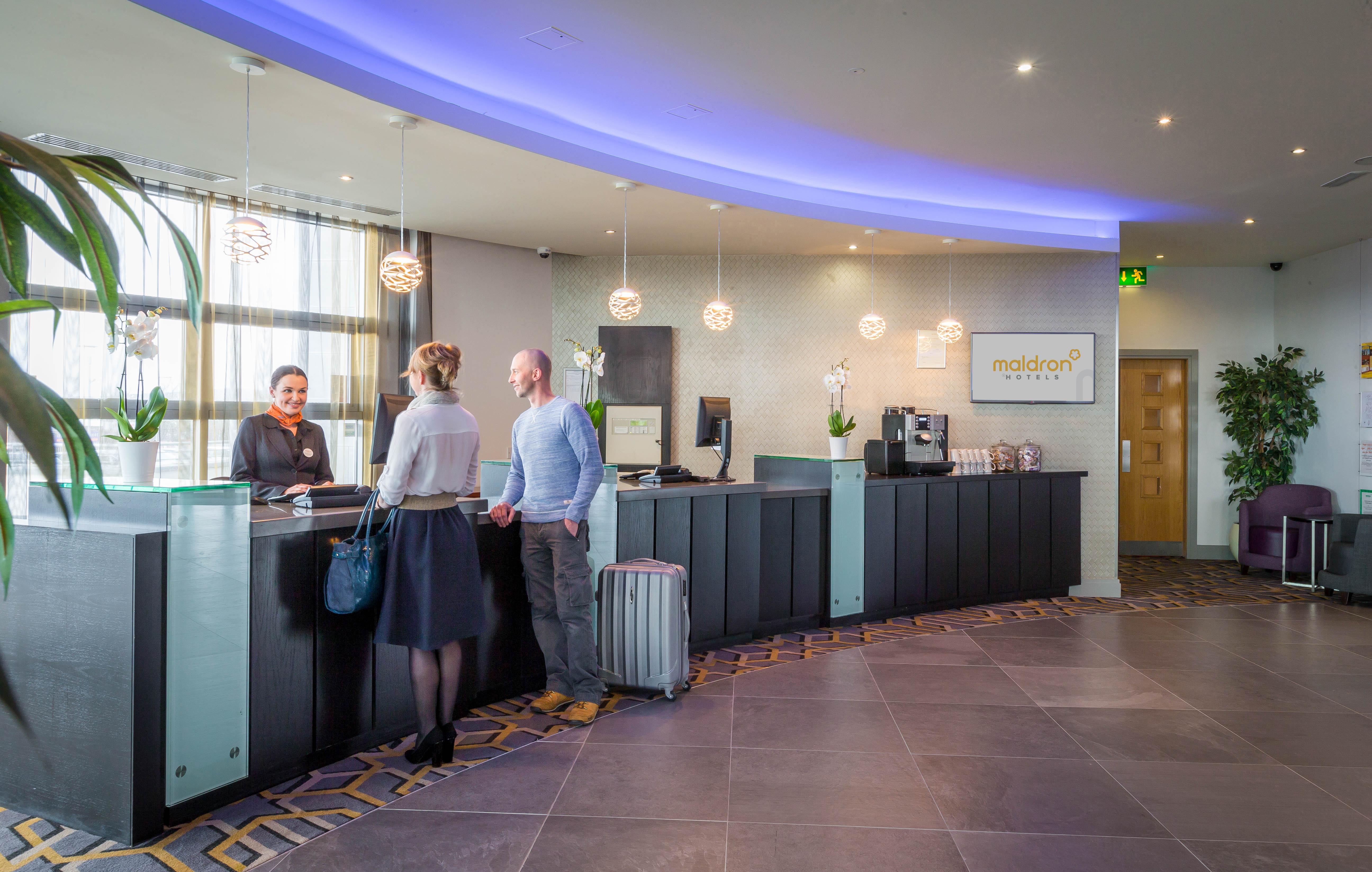Maldron & Leisure Centre 3*