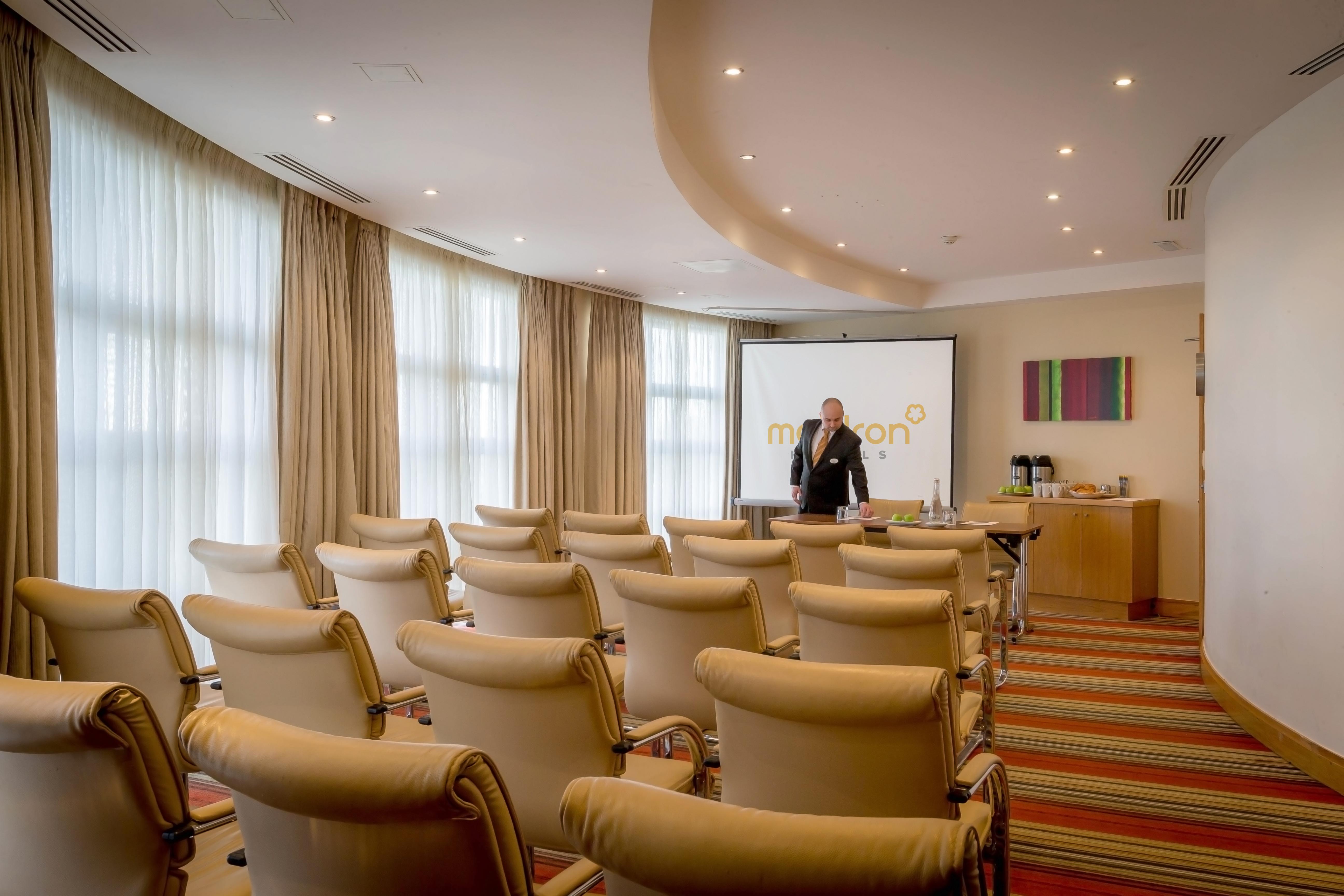 Hotel Maldron & Leisure Centre Limerick