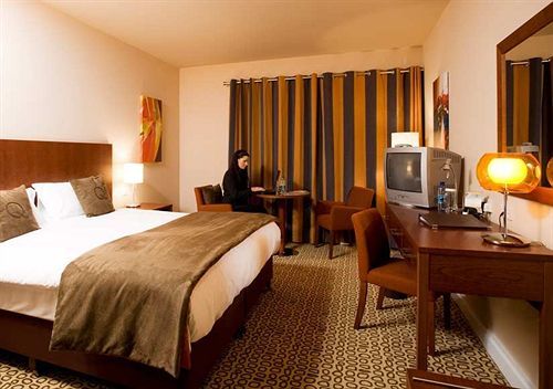 Hotel Maldron & Leisure Centre