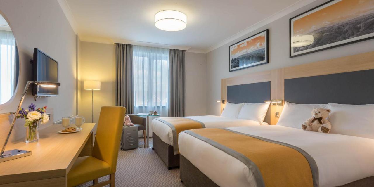 Maldron & Leisure Centre Hotel